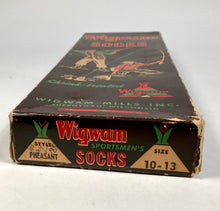 Load image into Gallery viewer, 1940's-1950's WIGWAM SPORTSMAN SOCK BOX, Empty Vintage Clothing Package