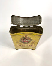Load image into Gallery viewer, Antique DILL&#39;S BEST RUBBED Pipe Tobacco Tin || EMPTY