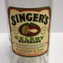Load image into Gallery viewer, Old SINGER’S CELERY Beverage Label put on Kern Mason Jar