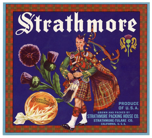 Vintage, Unused STRATHMORE Orange Fruit Crate Label, Bag Pipe || Ca.
